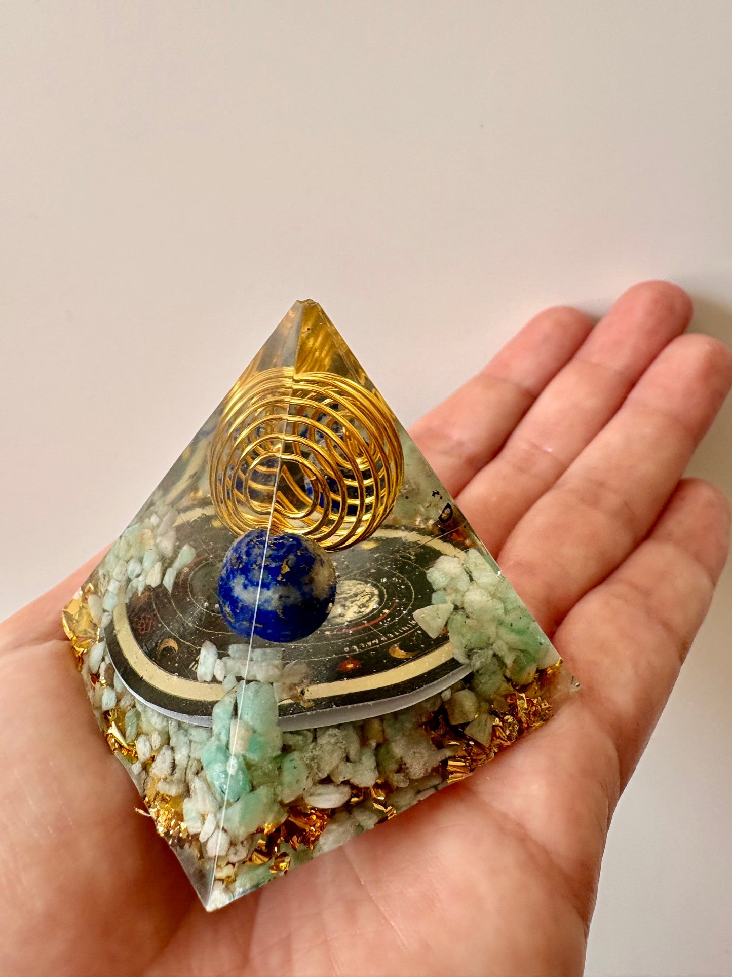 Piramid “Universe” - Medium