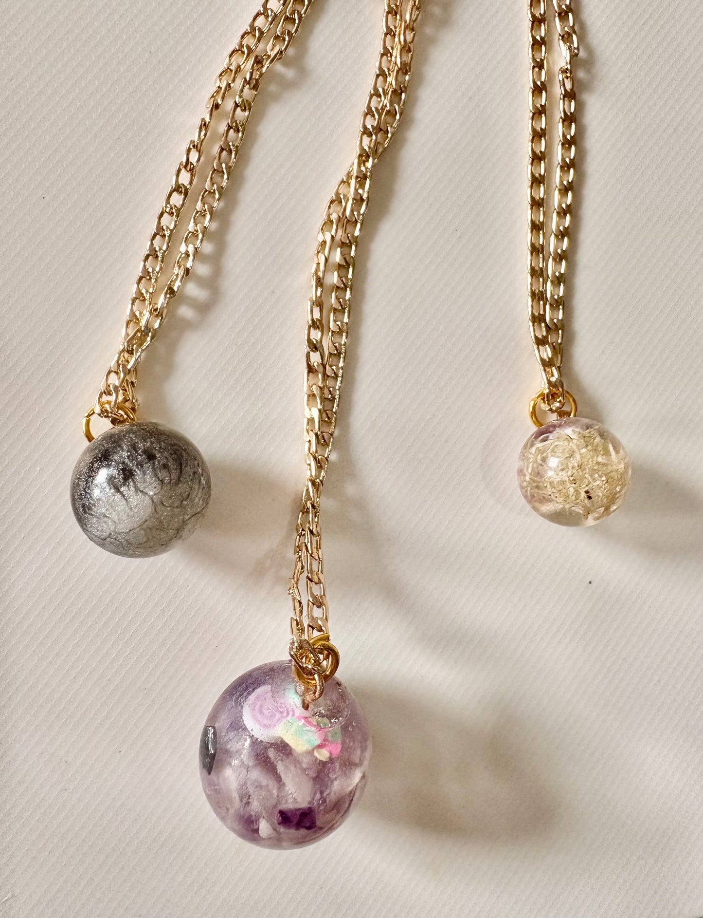 Resin Necklace - Elegance