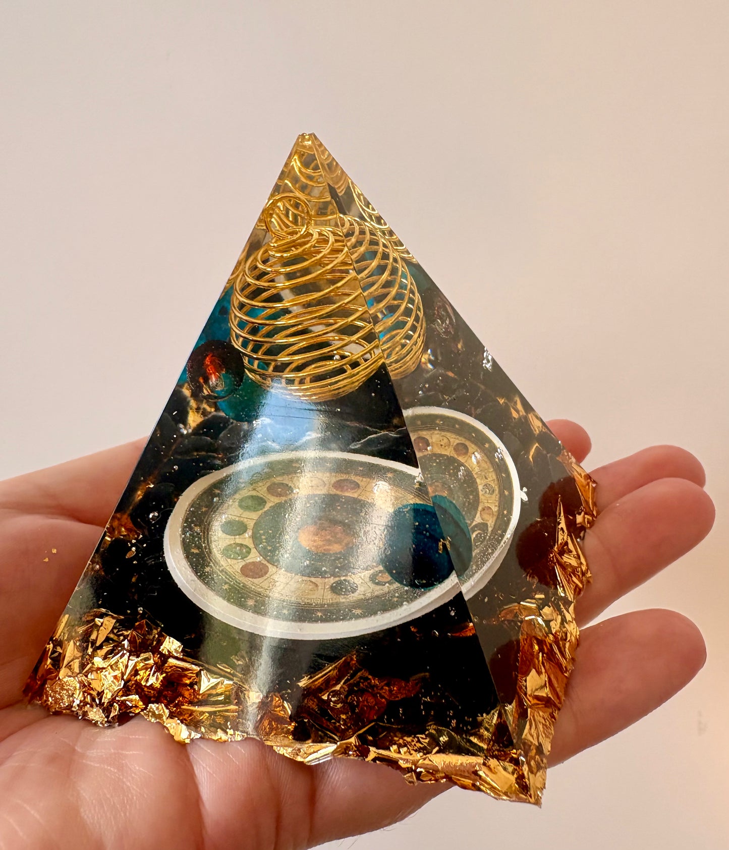 Piramid  “Universe” - Large