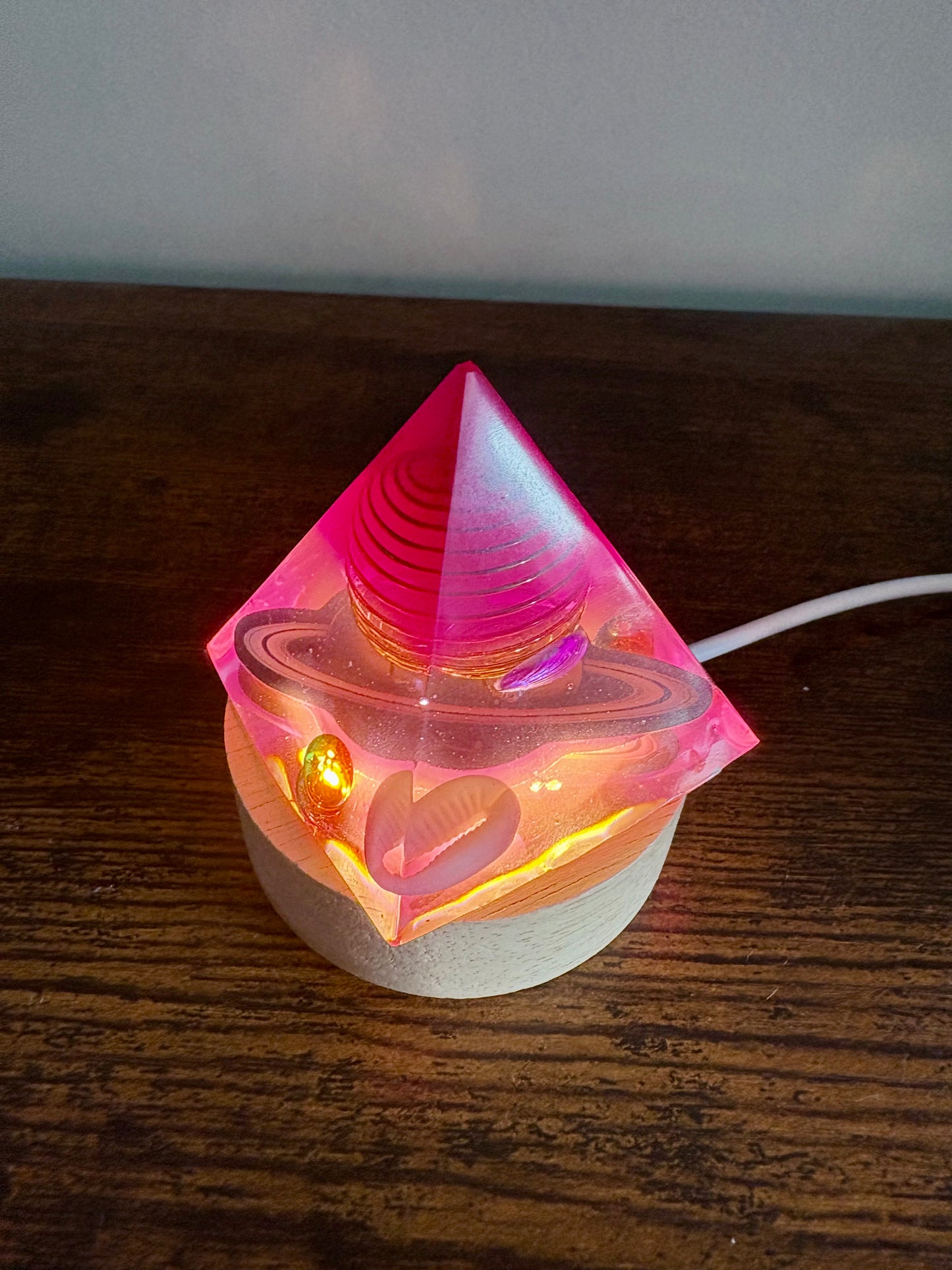 Piramid Universe - Pink
